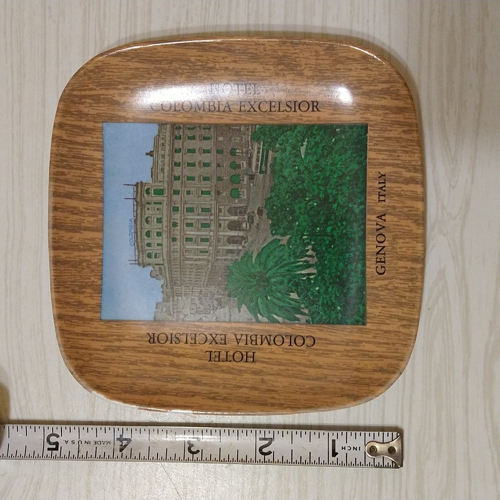 MCM Italian Souvenir Catch All Trays, Set of 2 Mid Century Decor Trays - Picture 5 of 6